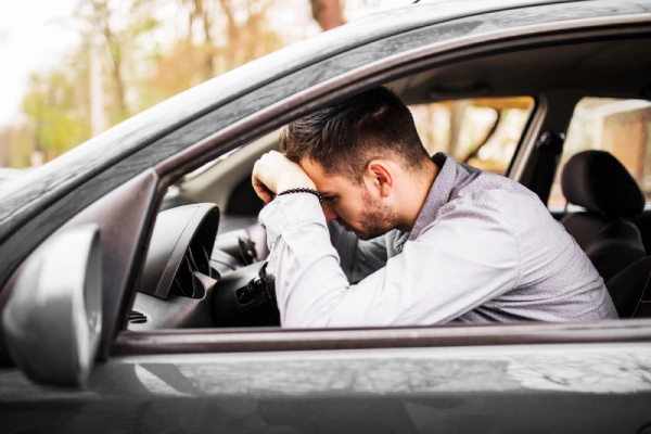 Os principais erros cometidos por novos motoristas e como evitá-los